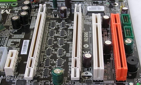 MSI P4N Diamond PCI Express x16