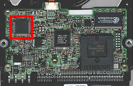 IBM DTLA-307020, controller