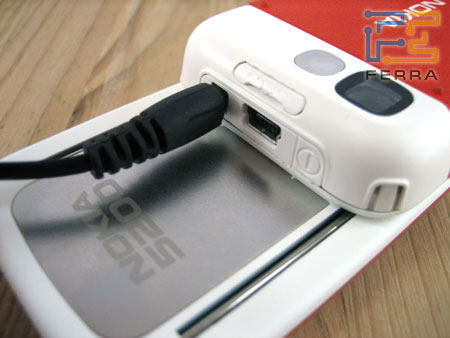 Nokia 5200: слайдерный механизм
