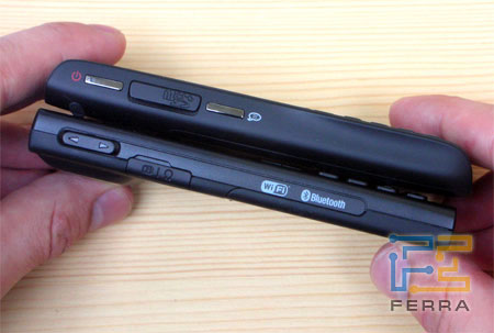 Левый торец: внизу Samsung Ultra Messaging i600, вверху HTC S650 (Cavalier)