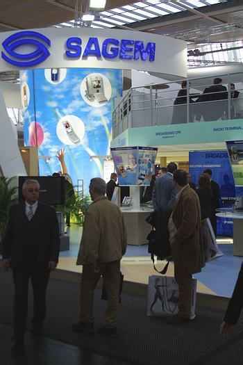 CeBIT 2005: Мобильные телефоны Sagem