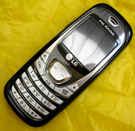 LG B2000