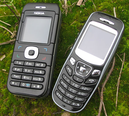 Nokia 6030 � Samsung C230