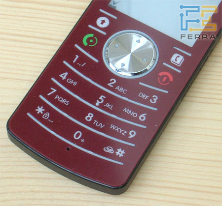 Motorola MOTOFONE F3: ������� ���������� � ����� RAZR 1