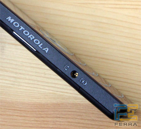 Motorola MOTOFONE F3: ����� ����� �������