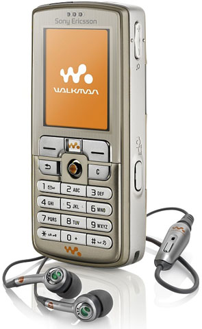 W700