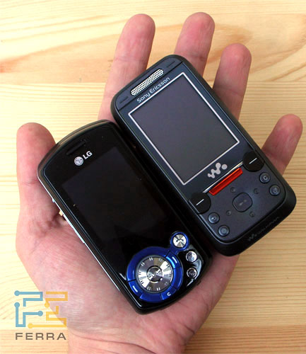 ��������� �������� LG KE600 (�����) � Sony Ericsson W830i (������) � ����