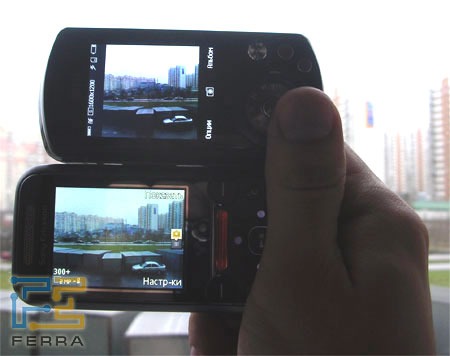 ������ �������: ��������� �������� LG KE600 (������) � Sony Ericsson W830i (�����)