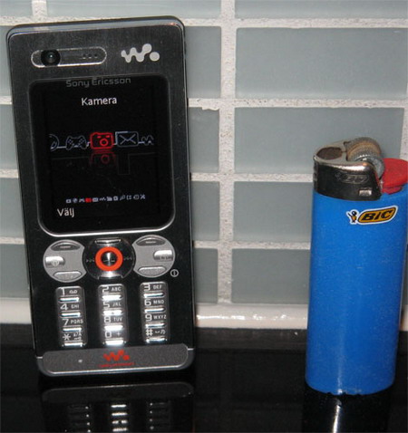 Sony Ericsson W880i 4