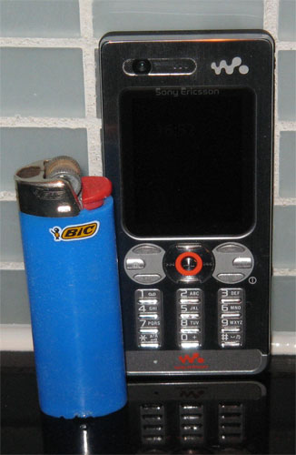 Sony Ericsson W880i 7