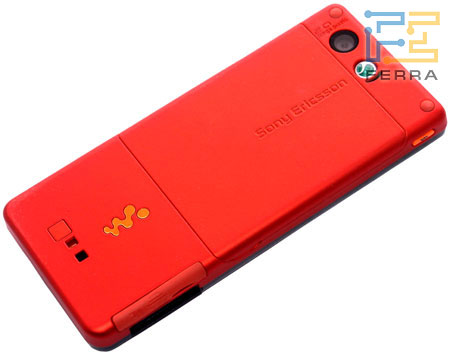 Sony Ericsson W880i (Flame Black) � �������� ����������� Ferra.ru 2