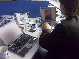 ������� ���������� Nokia E90 � ������������ ���������� �������� 15