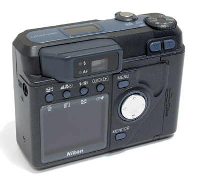 Nikon Coolpix 880 (back view)