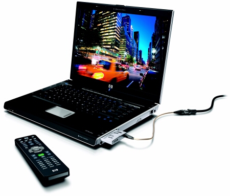 HP Pavilion dv5000 with night-time city scene screenshot