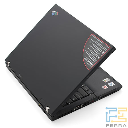 Lenovo ThinkPad T60: вид сзади