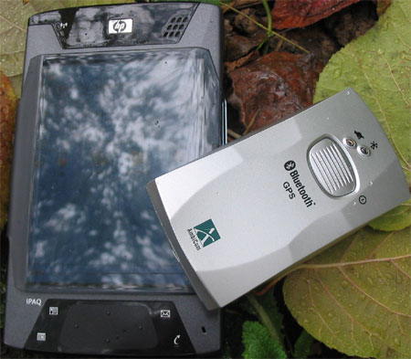 HP iPAQ hx4700 � Bluetooth-GPS-�������� AmbiCom (ambicom.jpg)