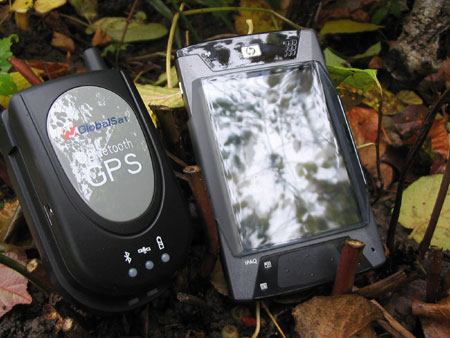 HP iPAQ hx4700 � Bluetooth-GPS-GPRS-������ GlobalSat BT-318 (gps.jpg)