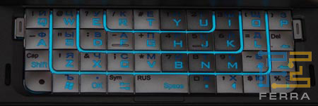 Glofiish M700 � ��������� QWERTY-����������