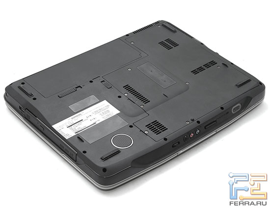 Acer Aspire 5920: днище ноутбука