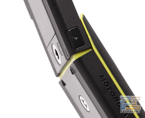 ������ ����� Motorola RIZR Z8
