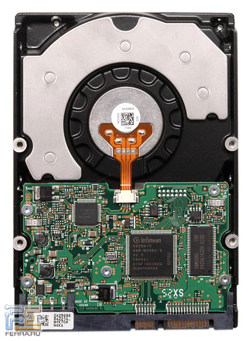 Hitachi DeskStar 7K1000 HDS721010KLA330 2