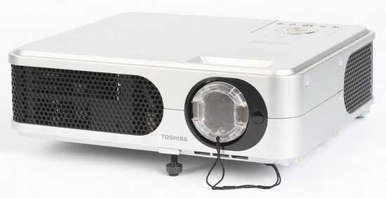 Toshiba TLP-XD2000: ������� ��� 1
