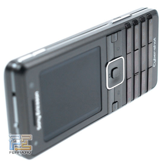 Sony Ericsson K770i 2
