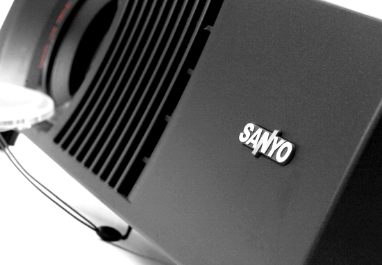 �������������� �������� Sanyo PLC-WXU10E