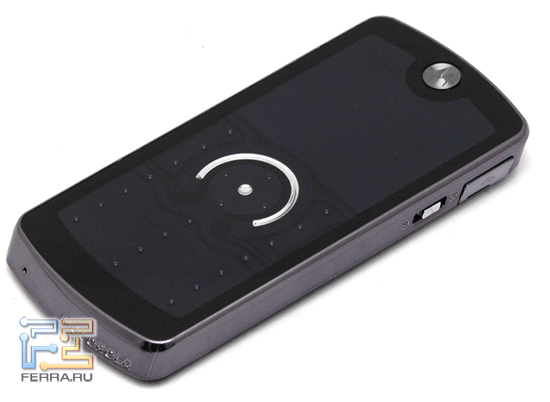 Motorola ROKR E8: ������ 1