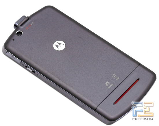 Motorola ROKR E8: ������ 2