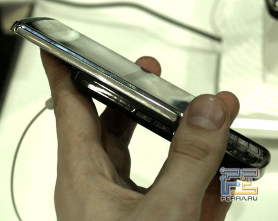 LG KF600 �� �������� Mobile World Congress 2008 4