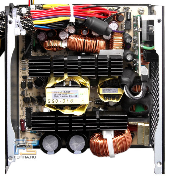 ��������� ����� ENERMAX PRO82+