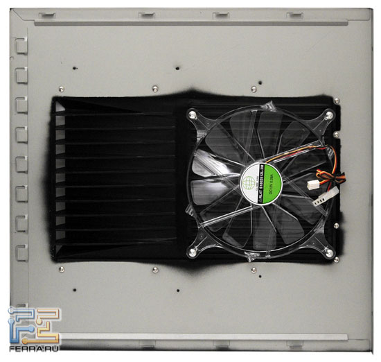 AeroCool AE Plus: ������ ��� ������� ��������� � ������ ������