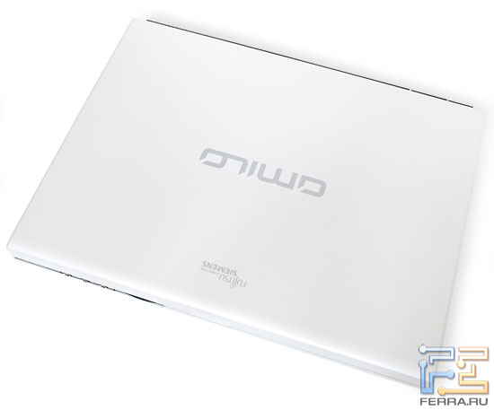 Fujitsu Siemens AMILO Sa3650: внешний картина в закрытом состоянии