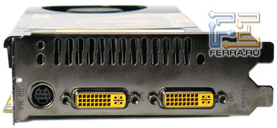 Периферийные разъемы на видеокарте ZOTAC GeForce GTS 250 AMP!