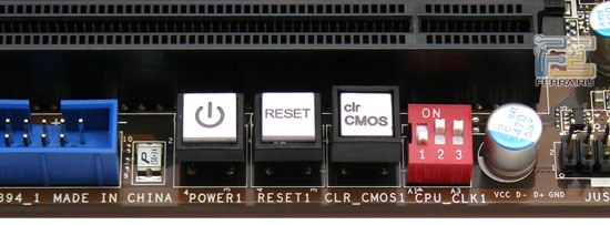 Knopki_Power,_Reset_i_Clear_CMOS,_jamper_vibora_chastoti_Bclk