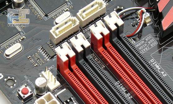 Razemi_DIMM_i_knopka_Go_Button_2