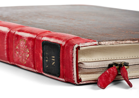 TwelveSouth BookBook
