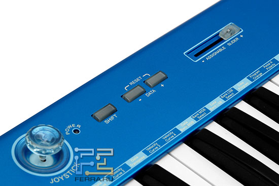 ������������ ���������� ���������� � ������� ���� �� Axelvox Key 49j