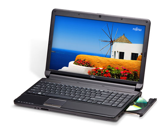 Так выглядит ноутбук Fujitsu LIFEBOOK AH530 на базе Intel Celeron P4500