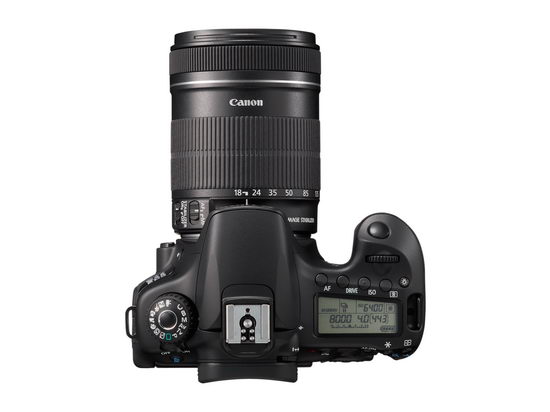 Canon EOS 60D с объективом 18-135/3.5-5.6