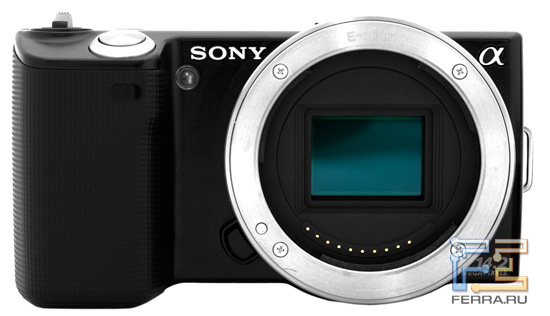 Sony NEX 5 располагает 14-мегапиксельным сенсором Exmor