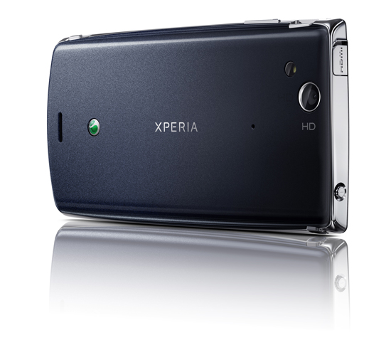 Задняя панель Sony Ericsson Xperia arc в темном исполнении