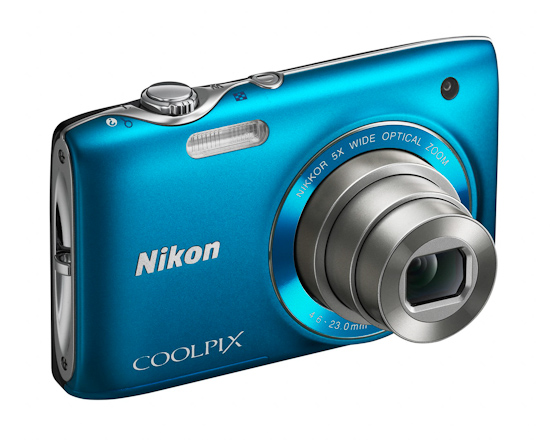 Nikon Coolpix S3100: вид спереди