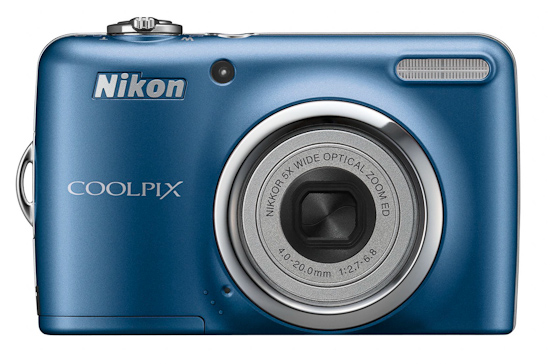 Компактная камера Nikon L23: вид спереди