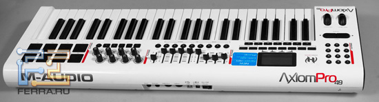 MIDI-клавиатура M-Audio Axiom PRO 49, вид сзади