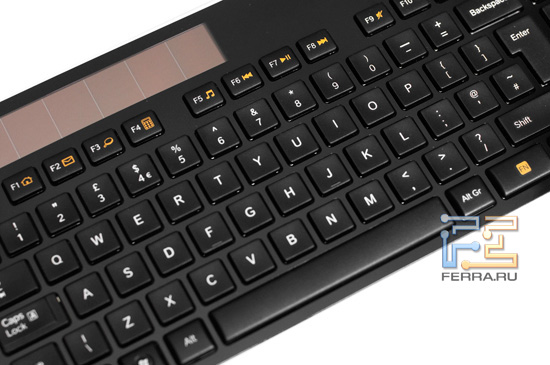Клавиши клавиатуры Logitech Wireless Solar Keyboard K750