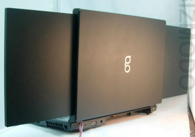 15,4-дюймовый ноутбук gScreen с двумя экранами. Вид сзади