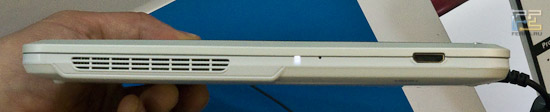 Для синхронизации предусмотрен порт microUSB - MSI WindPad W120