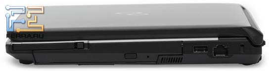 Правый торец Fujitsu LIFEBOOK S761: оптический привод, ExpressCard/54, USB, RJ-45, Kensington Lock